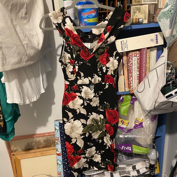 Fashion nova flower dress size small - Picture 2 of 7